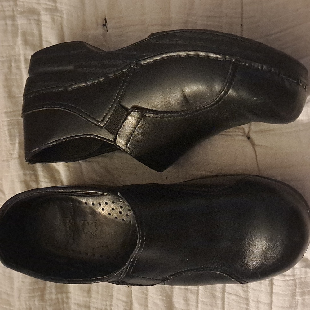 Dansko Black Leather Mules Clogs Size 8 - image 1